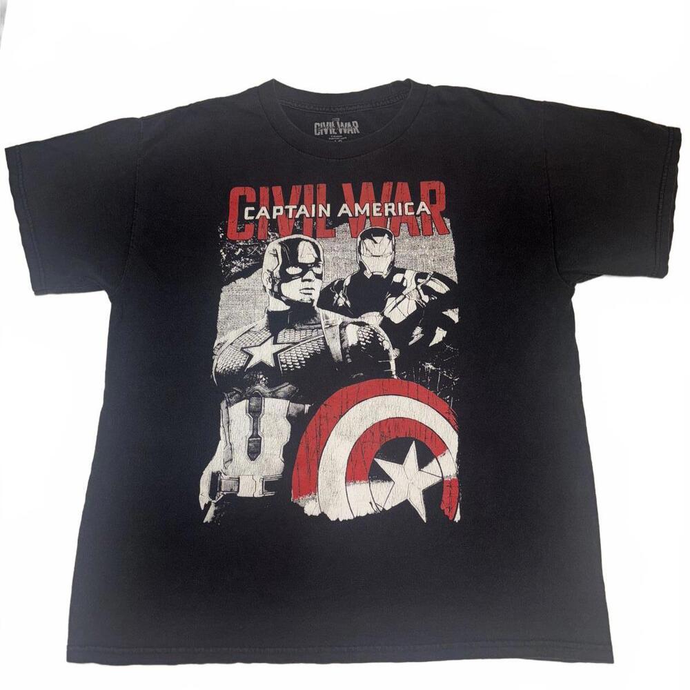 Marvel Captain America Civil War Graphic T-Shirt - Large